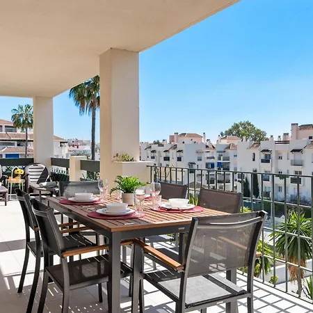 Puerto Banus Bright Ref M22 Apartment *