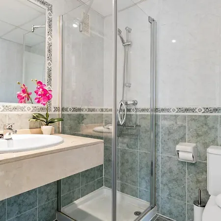 Puerto Banus Bright Ref M22 Apartment Marbella